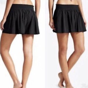 Athleta black flowy shorts size Small